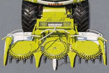 Row-independent harvesting with RU 450 – 15' (4.5m) working width